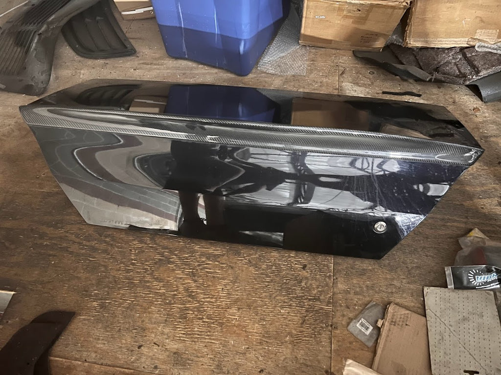 Used Evo 8/9 Truck Lid with Duckbill Lip